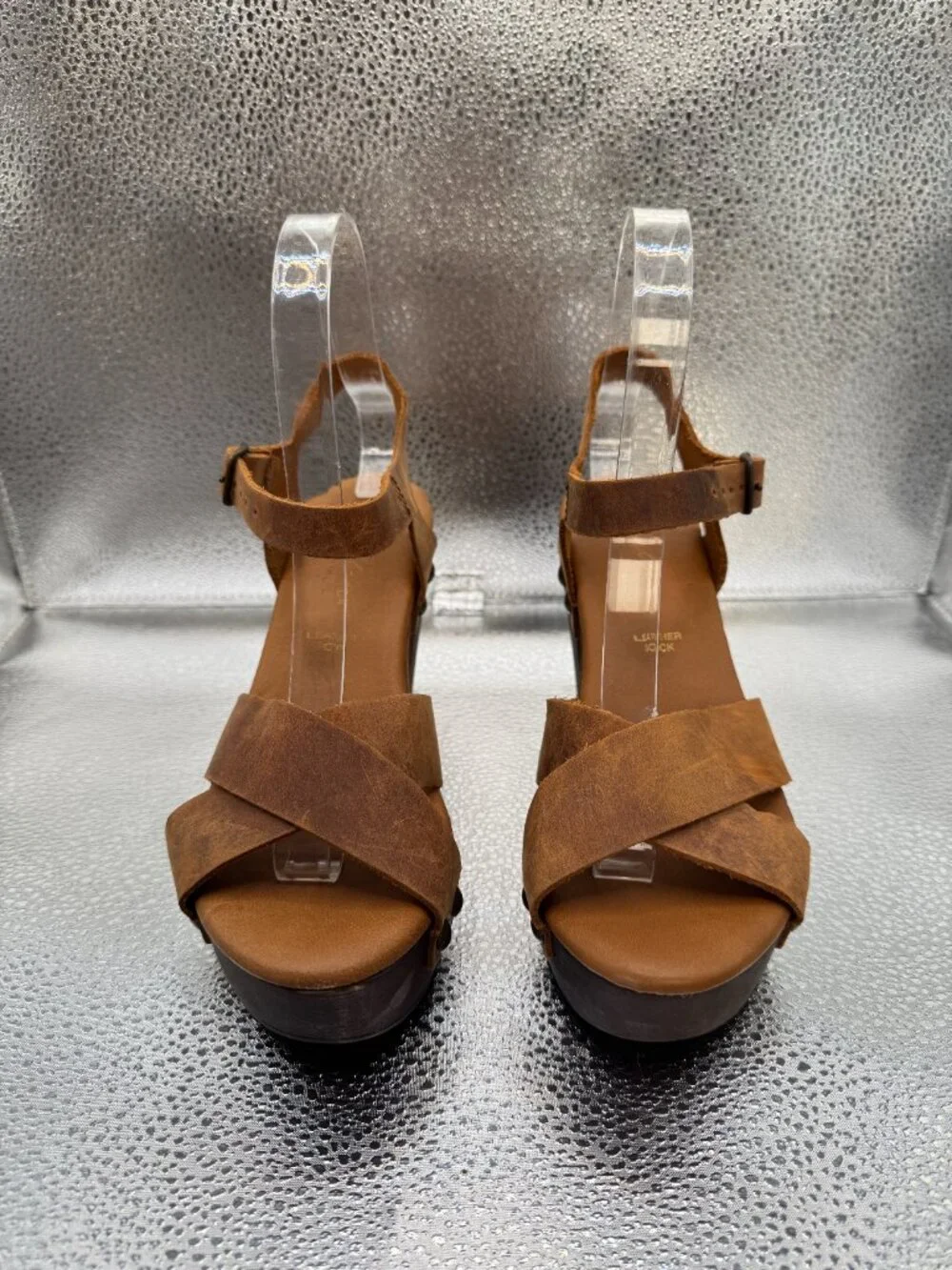 Avellini color brown